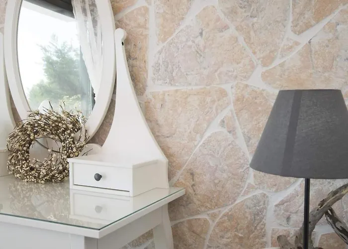 Amazing Agapitos Άγιοι Θεόδωροι